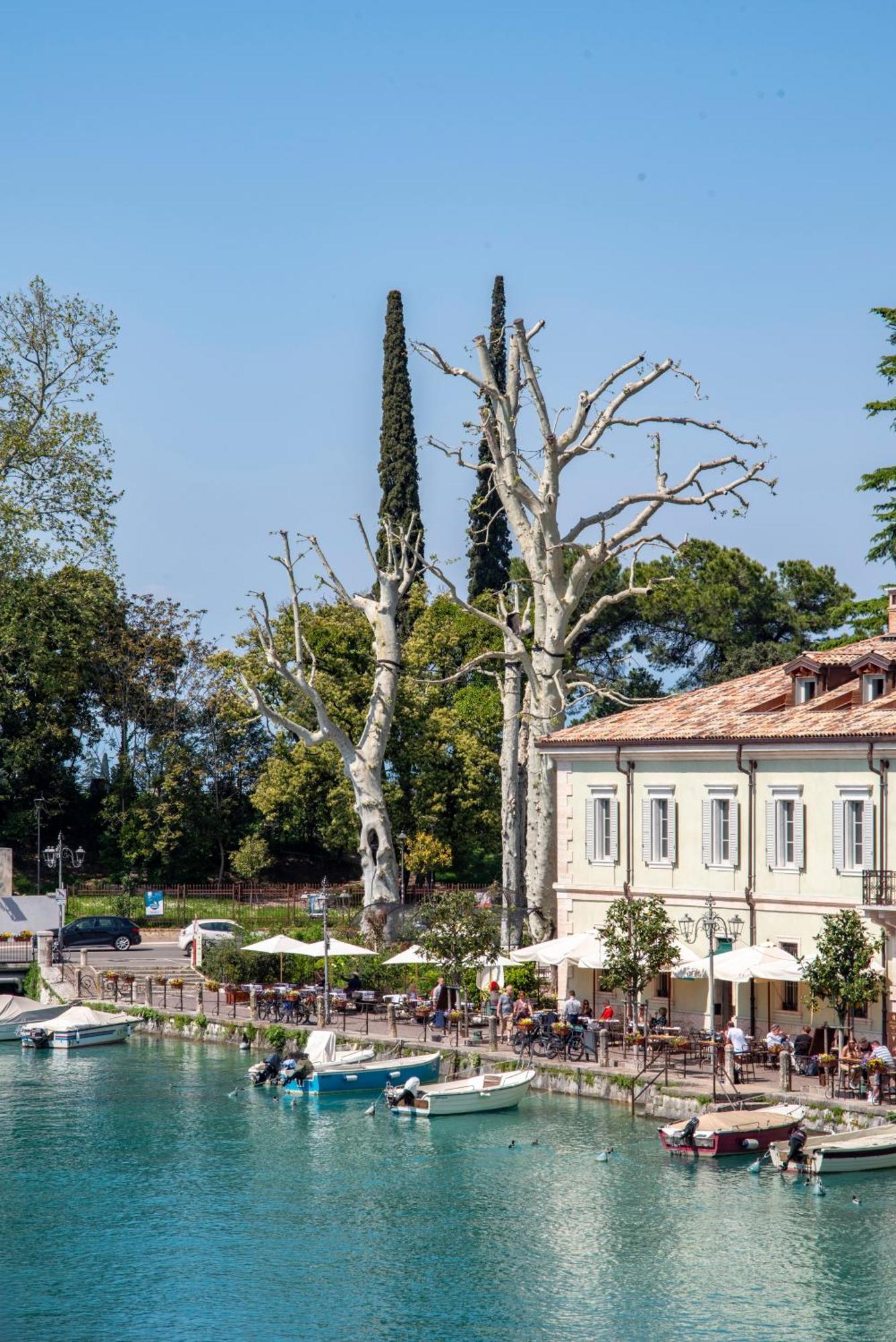 Palazzo Cordigero - Apartments Peschiera del Garda Exterior photo
