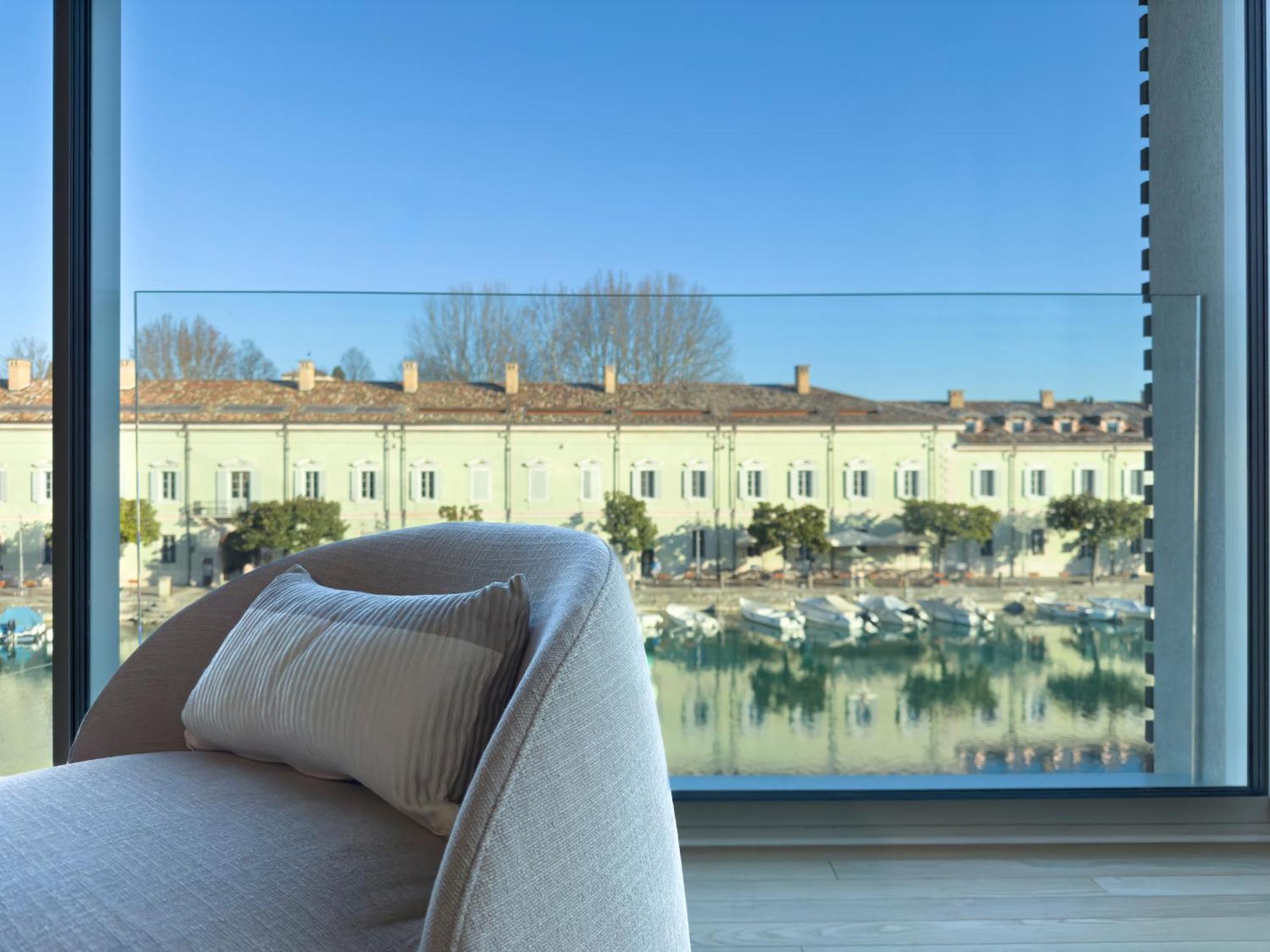 Palazzo Cordigero - Apartments Peschiera del Garda Exterior photo